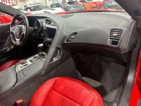 Used 2014 Chevrolet Corvette Stingray Convertible image 12