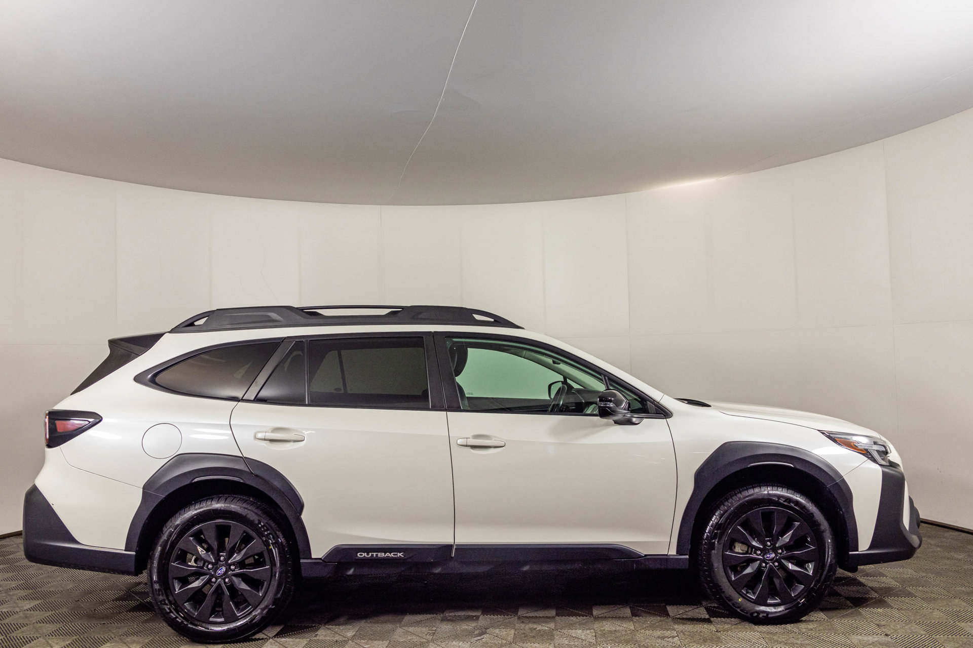 Used 2023 Subaru Outback Onyx Edition XT AWD/4WD image 17