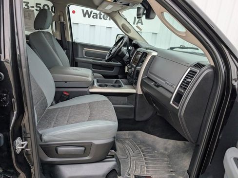 Used 2017 RAM 2500 Big Horn image 32