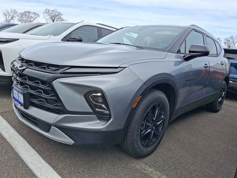 New 2026 Chevrolet Blazer LT w/ Convenience Package image 3