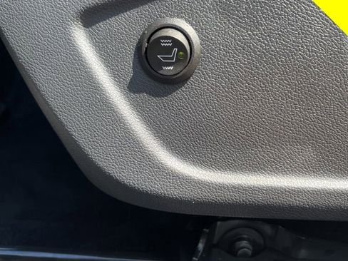 Certified 2022 Volkswagen Jetta S FWD image 18