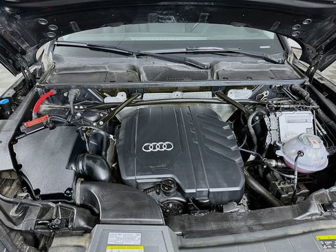 Used 2023 Audi Q5 2.0T Premium w/ Convenience Package image 31