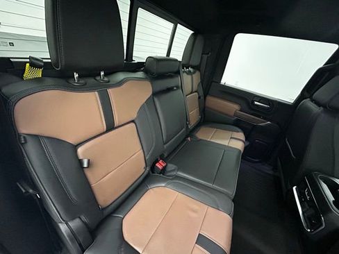 Used 2023 Chevrolet Silverado 2500 High Country w/ Z71 Off-Road Package image 40