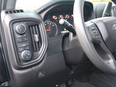 Used 2021 Chevrolet Silverado 1500 Custom Trail Boss w/ Midnight Edition image 8