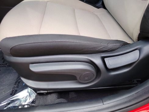 Used 2022 Hyundai Accent SEL FWD image 13