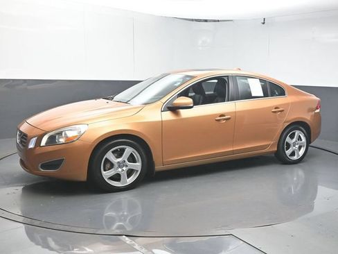 Used 2012 Volvo S60 T5 FWD image 4