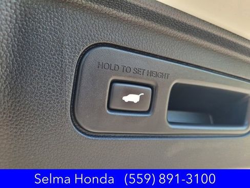 Certified 2025 Honda Pilot Touring image 30