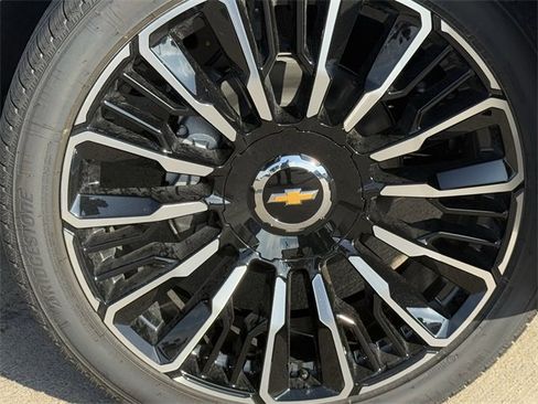 New 2026 Chevrolet Tahoe High Country image 8