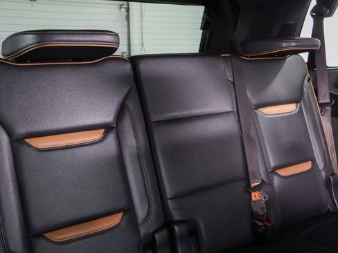 Used 2023 GMC Yukon AT4 w/ AT4 Premium Plus Package AWD/4WD image 33