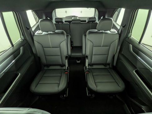 New 2026 GMC Acadia Elevation w/ Elevation Premium Package image 29