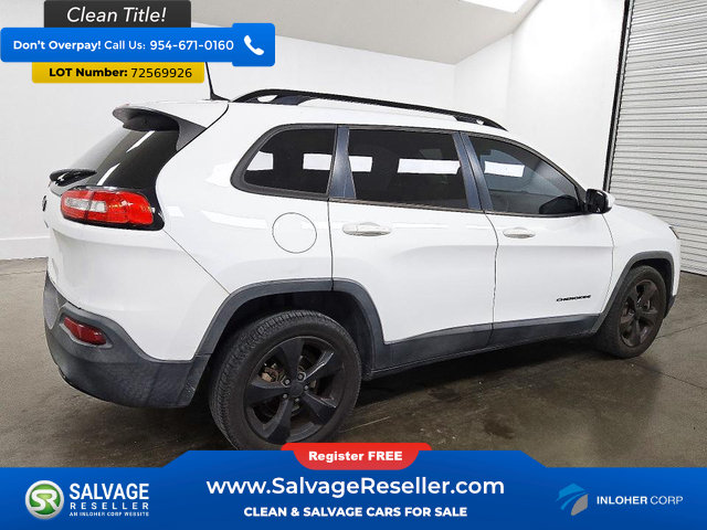 Used 2016 Jeep Cherokee Latitude FWD image 4