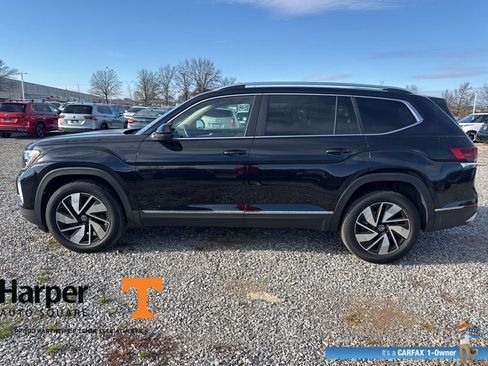 Used 2025 Volkswagen Atlas SEL image 2
