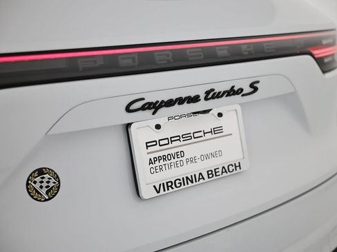Certified 2023 Porsche Cayenne Turbo S AWD/4WD image 14