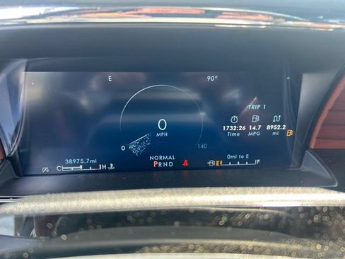 Used 2023 Lincoln Navigator Reserve AWD/4WD image 5