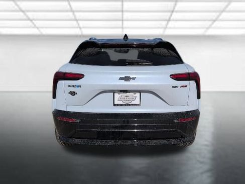New 2026 Chevrolet Blazer EV RS w/ Super Cruise Package AWD/4WD image 33