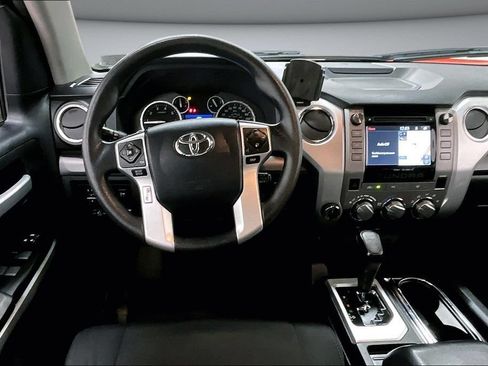 Used 2016 Toyota Tundra SR5 AWD/4WD image 9