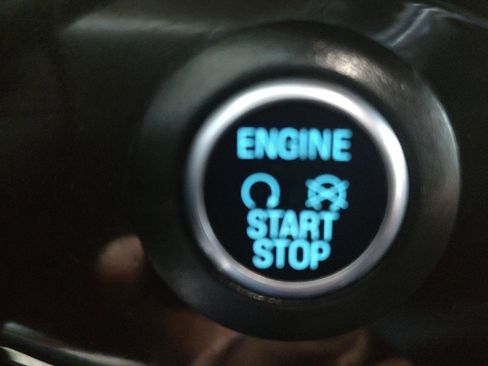Used 2018 Ford Escape Titanium FWD image 13