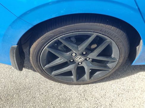 Used 2024 Honda Civic Sport image 9