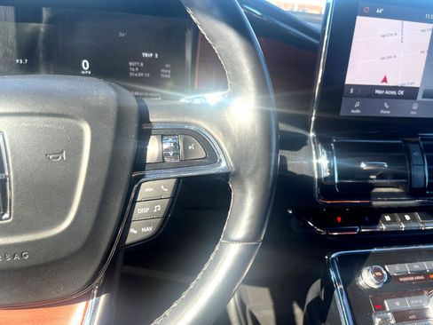 Used 2021 Lincoln Navigator Reserve image 22