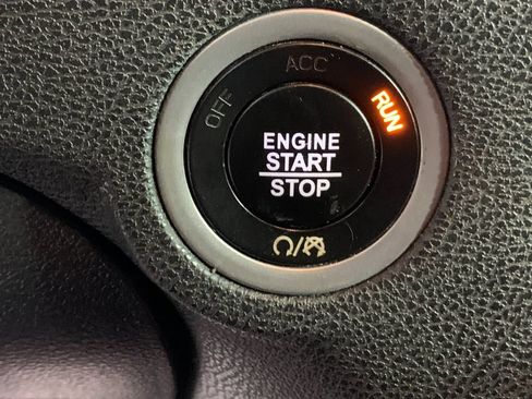 Used 2019 Dodge Charger R/T RWD image 17