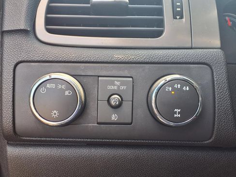 Used 2013 Chevrolet Silverado 2500 LTZ w/ LTZ Plus Package AWD/4WD image 6