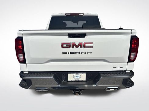 Used 2023 GMC Sierra 1500 SLE w/ X31 Off-Road Package AWD/4WD image 8