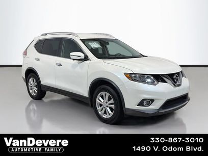 Used 2016 Nissan Rogue SV w/ SV Premium Package
