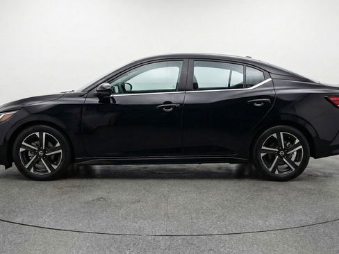 Used 2025 Nissan Sentra SV FWD image 5