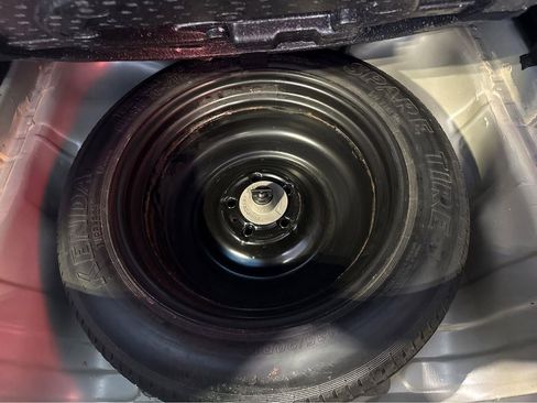 Used 2023 Honda HR-V LX image 35