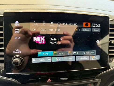 Used 2021 Honda Passport EX-L image 25