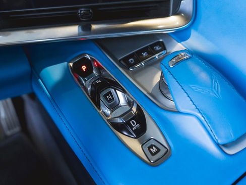 Used 2021 Chevrolet Corvette Stingray Premium Cpe w/ Z51 Performance Package image 22