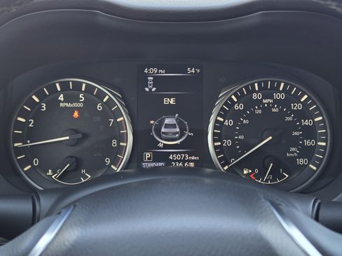 Used 2020 INFINITI Q50 Luxe w/ Essential Package (3.0T Luxe) image 16