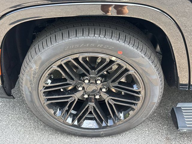 New 2026 Jeep Grand Wagoneer L Limited AWD/4WD image 12