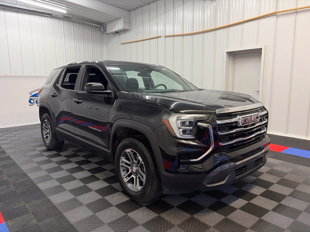 Used 2026 GMC Terrain Elevation FWD image 3