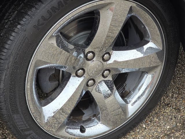 Used 2013 Dodge Challenger R/T RWD image 19