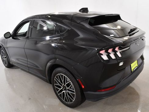Used 2025 Ford Mustang Mach-E Premium AWD/4WD image 15