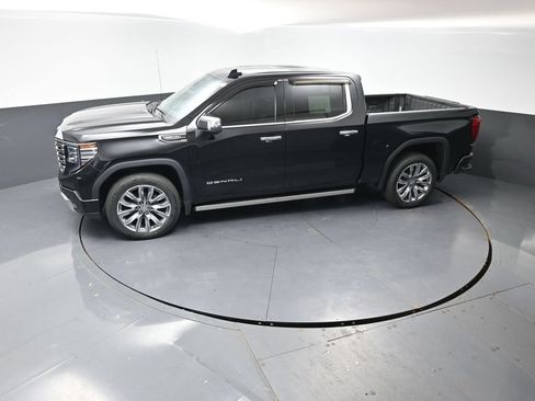 Used 2023 GMC Sierra 1500 Denali w/ Denali Reserve Package AWD/4WD image 48