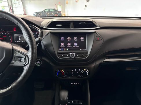 Certified 2023 Chevrolet TrailBlazer RS AWD/4WD image 17