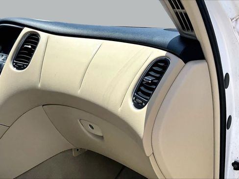 Used 2017 INFINITI QX50 2WD w/ Premium Plus Package image 17