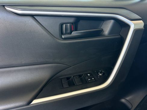Used 2024 Toyota RAV4 LE image 10