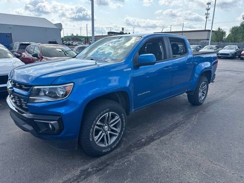 Used 2022 Chevrolet Colorado LT w/ Safety Package AWD/4WD image 3