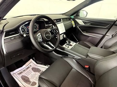 Used 2026 Jaguar F-PACE R-Dynamic S AWD/4WD image 18