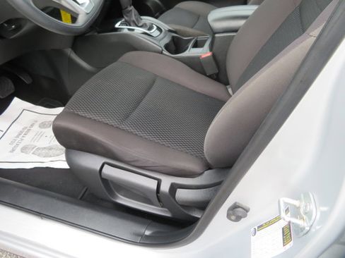 Used 2018 Nissan Rogue Sport S w/ S Appearance Package image 13