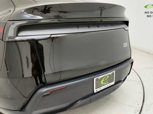 Used 2026 Tesla Model Y 2WD image 26