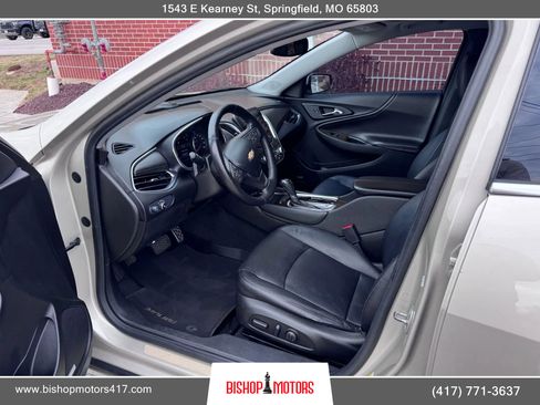 Used 2016 Chevrolet Malibu Premier w/ Driver Confidence Package image 16