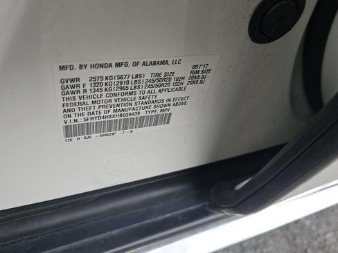 Used 2017 Acura MDX SH-AWD w/ Advance Package image 4