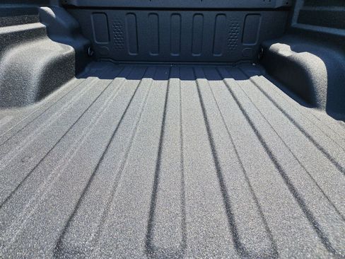 New 2025 Jeep Gladiator Sport image 25