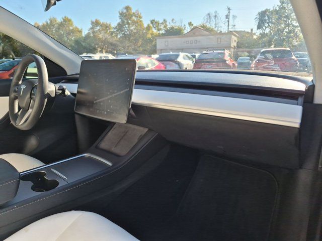 Used 2021 Tesla Model Y Long Range AWD/4WD image 14