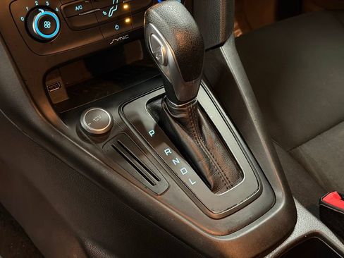 Used 2017 Ford Focus SE image 26