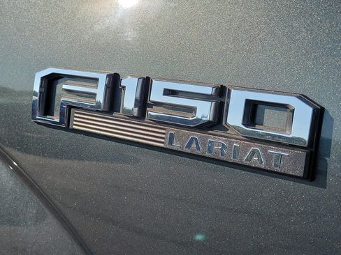Used 2018 Ford F150 Lariat w/ Equipment Group 502A Luxury AWD/4WD image 33